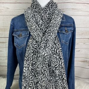 Handmade Crochet Keyhole Scarf Black Varigated NEW